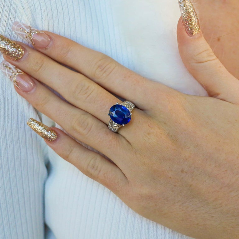 Very Fine 6.13 Carat Sapphire Ring
