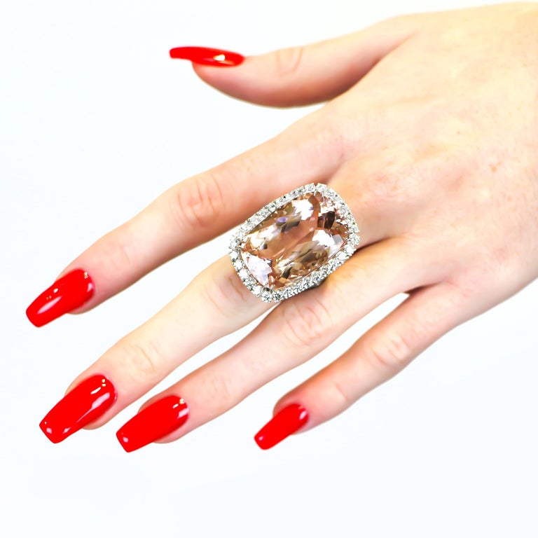 Kunzite Ring 48 Carat with Diamonds 4.50 Carat F/VS 18 Karat Gold