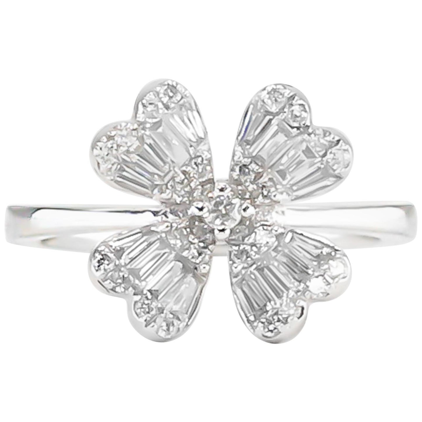 Diamond Flower Ring 45 Diamonds 0.71 Carats 18K Gold