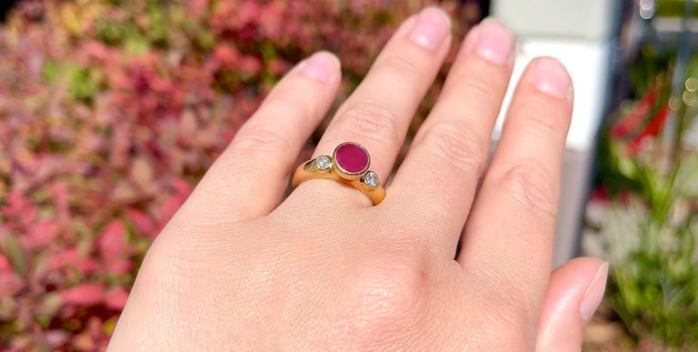 Firy Fine Ruby 1.40 Carat Ring with Two Side Diamonds 18K Yellow Gold