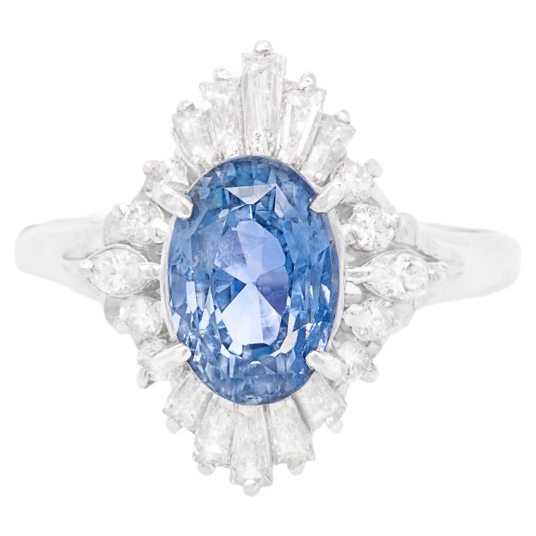 Ceylon 2.95 Carat Sapphire Ring Set With Diamonds 0.80 Carats Total Platinum