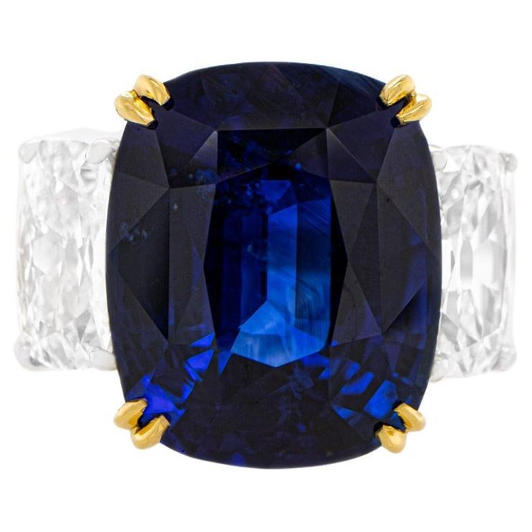GIA Certified 15.02 Carat Sapphire Ring With Diamonds 2.25 Carats Platinum